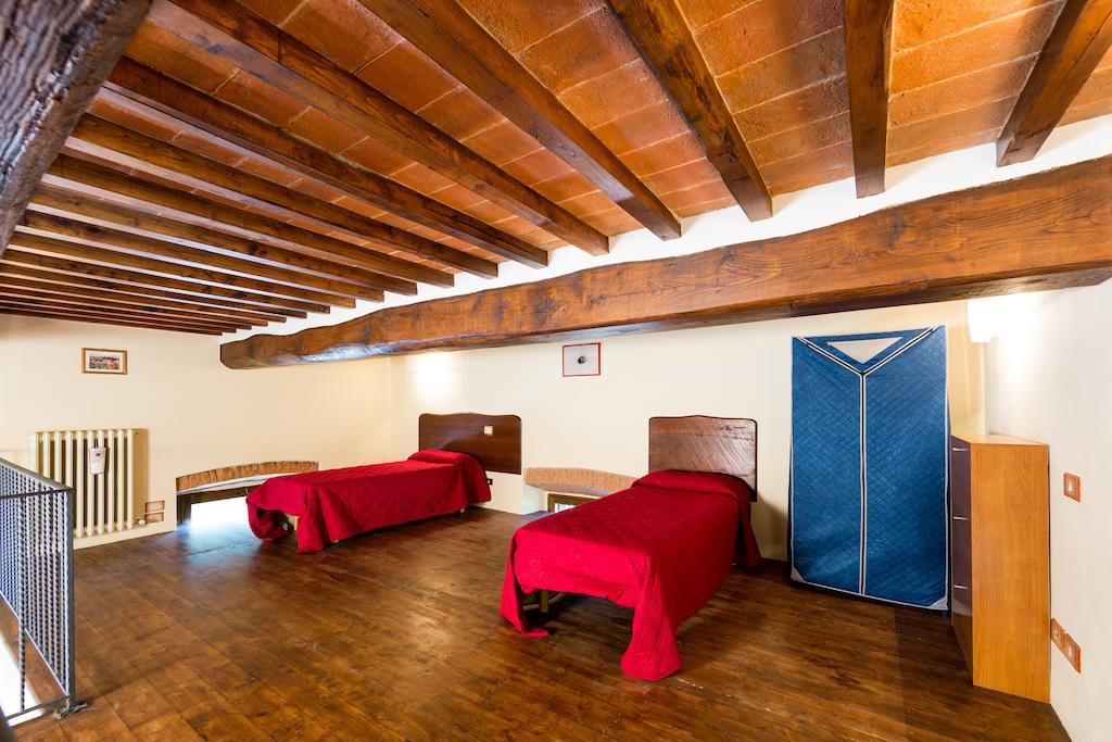 Casale Vacanze Il Granaio Кортона Номер фото